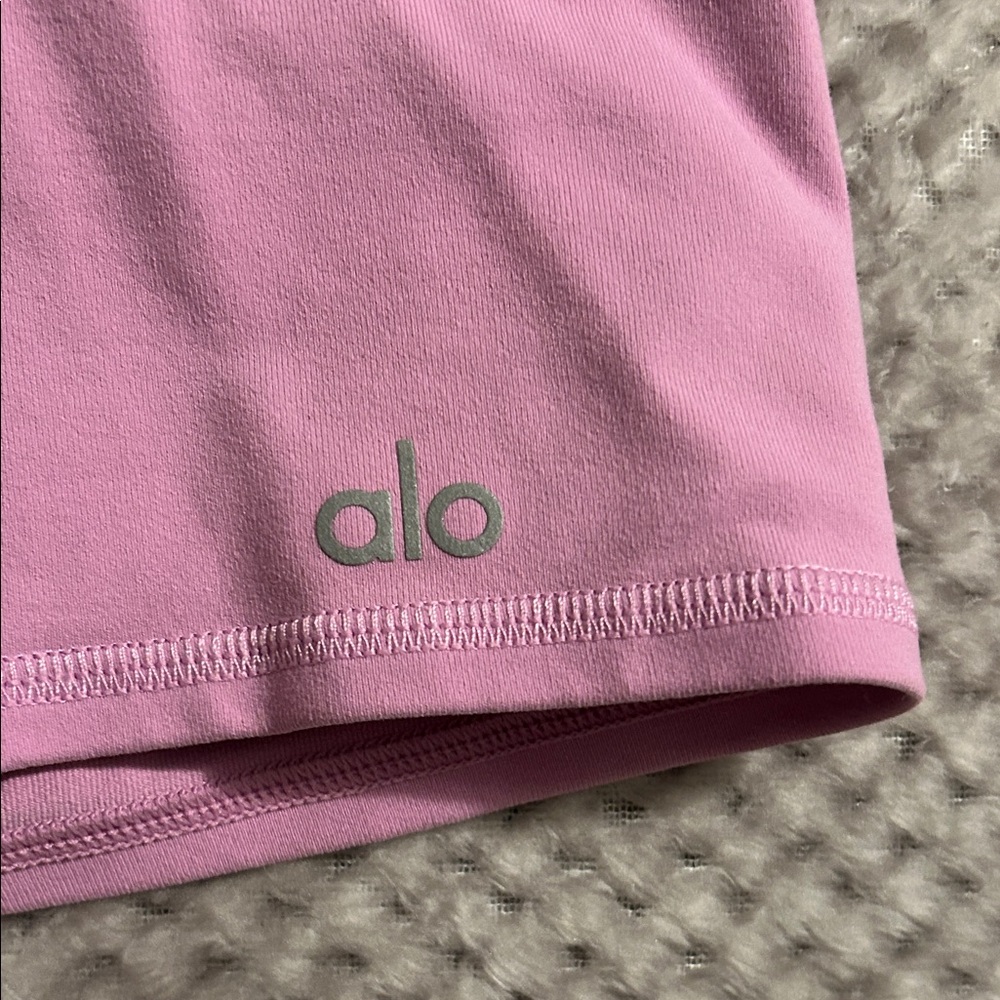 ALO Yoga Mauve Shorts and Top Set - Picture 9 of 12